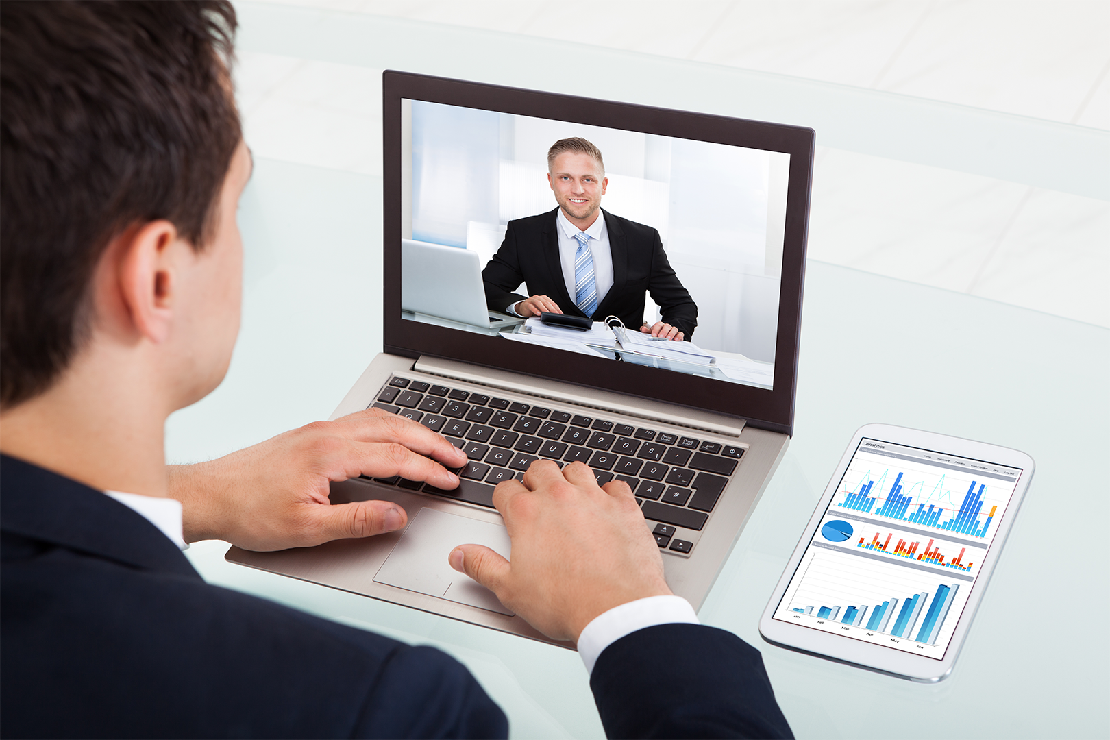 Virtual Instinct sales training interface with live coaching and analytics